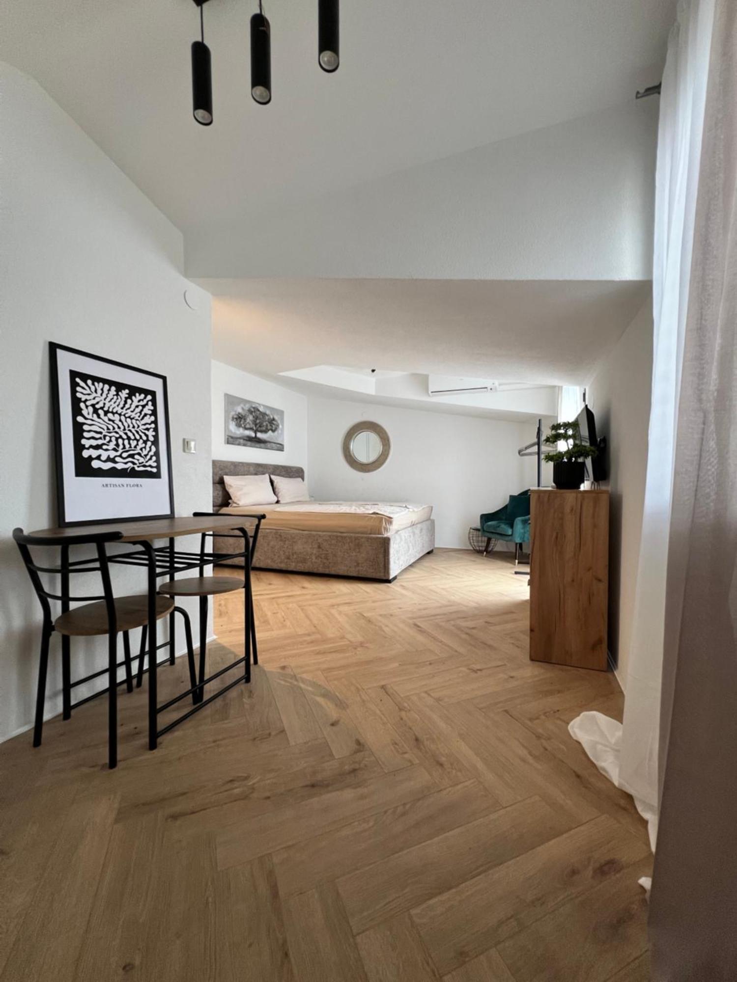 Apartmani Stanic Seget Vranjica Buitenkant foto
