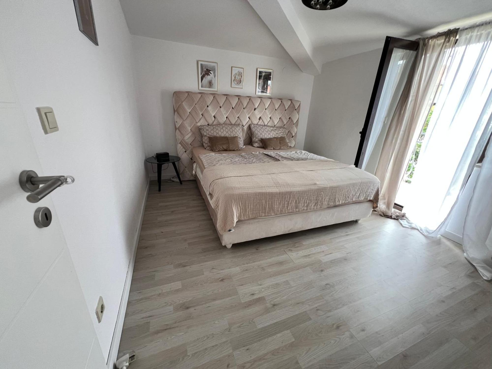 Apartmani Stanic Seget Vranjica Buitenkant foto